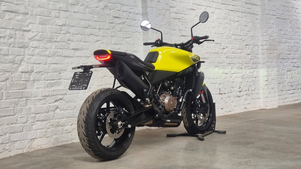 Husqvarna Vitpilen 801 2025 2500km Quickshifter @motomobilia, Permis Moto A, Entreprise, Occasion, Plus de 35 kW