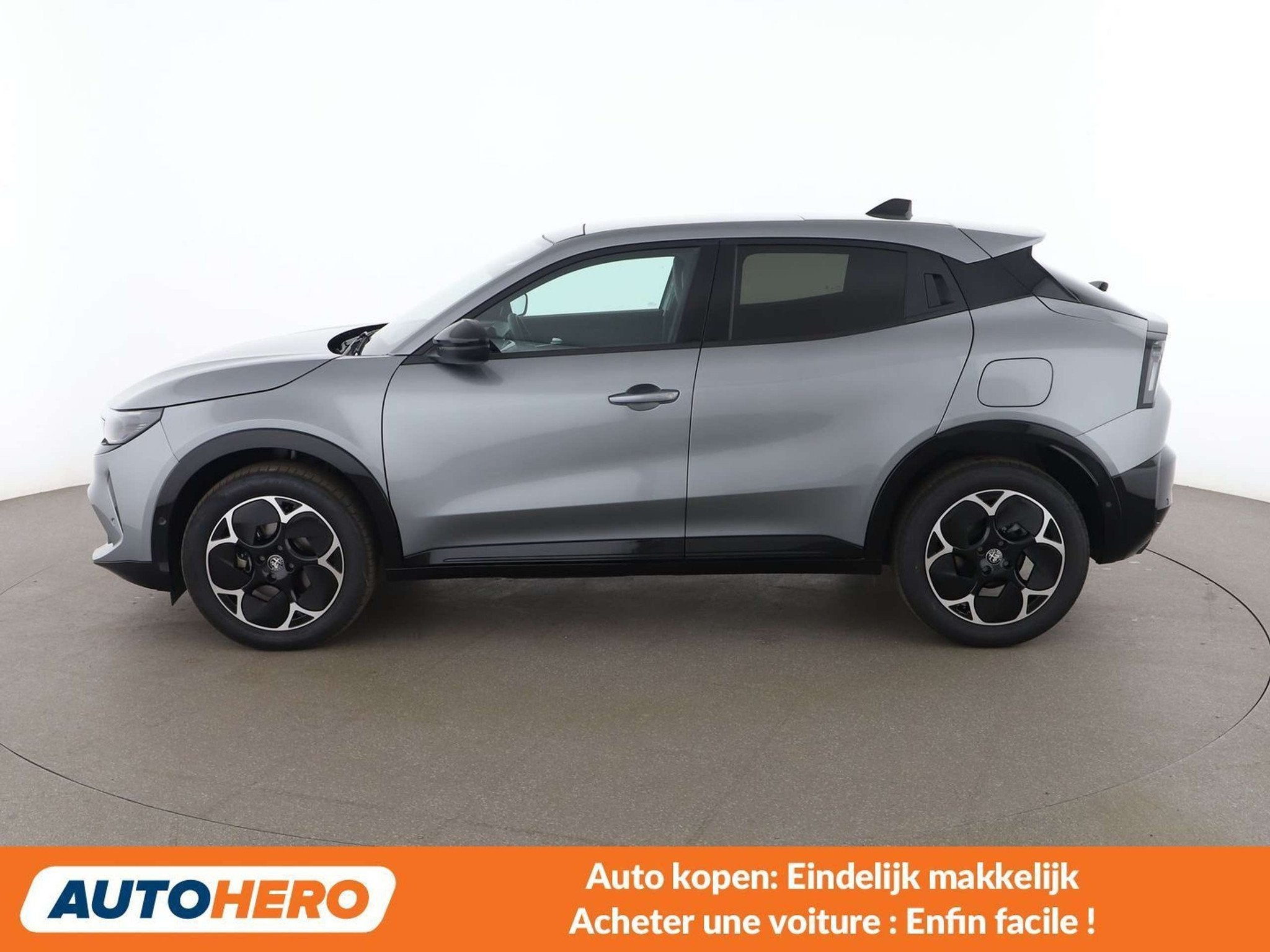 Alfa Romeo Junior 1.2 VGT Mild-Hybrid Ti (automatique), Autos, Alfa Romeo, Argent ou Gris, Achat, https://public.car-pass.be/vhr/eb476f4d-5d64-4ca3-8c79-d0788e89d5e2
