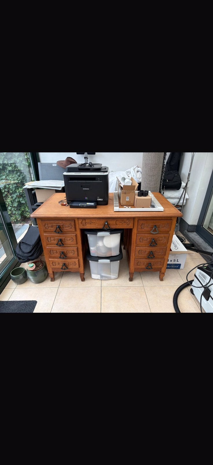 Bureau, Ophalen