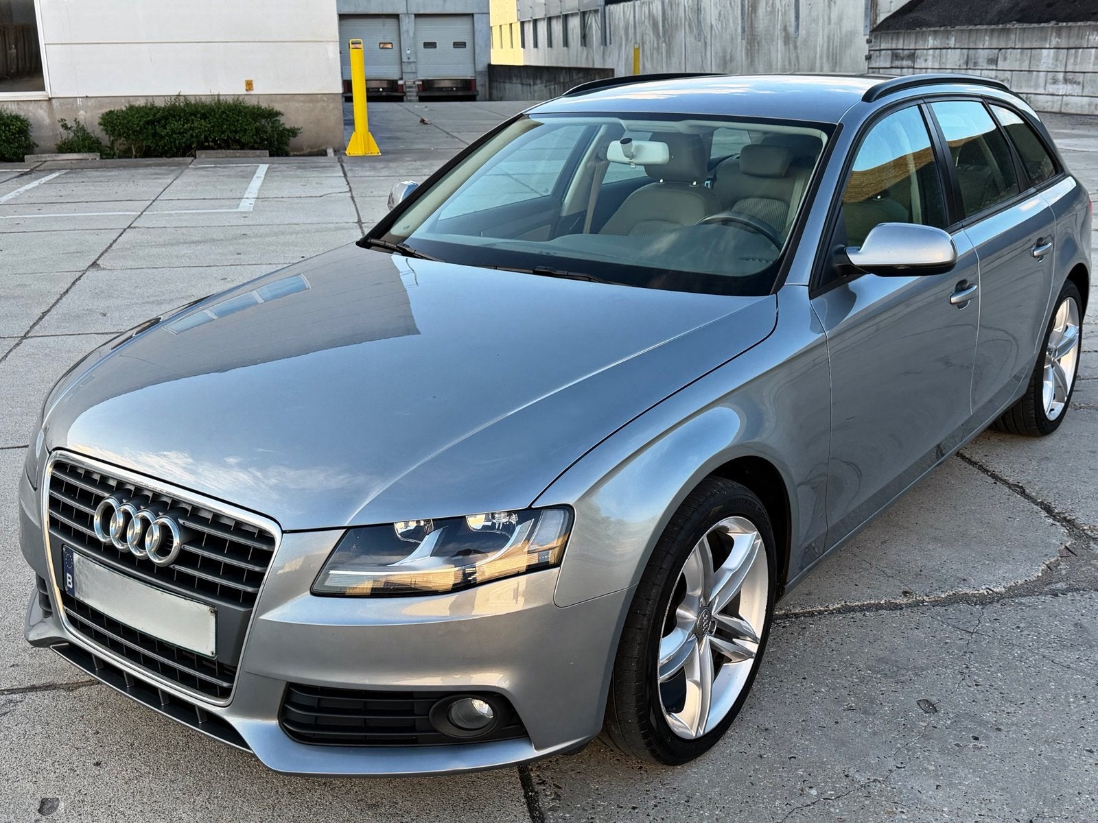 Audi A4 1.8 TFSi Automaat - 102.000km - 2010 Blanco Gekeurd, Achat, Beige, Carnet d'entretien, 5 portes