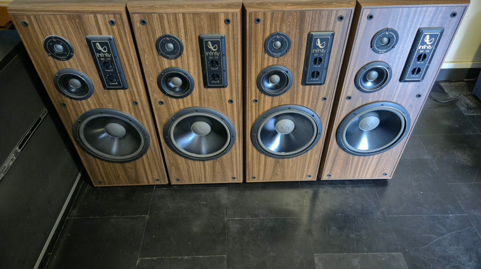enceintes Infinity sm125, Bass-reflex, Enlèvement, Utilisé, 150 watts ou plus