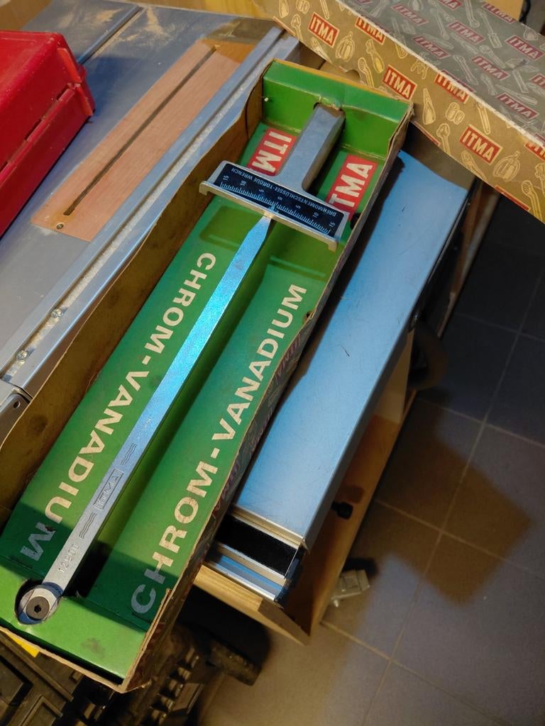 Clé dynamométrique, Enlèvement