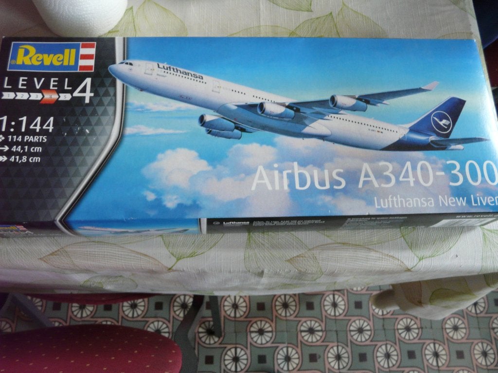 AIRBUS A340-300 revell 1/144, Hobby & Loisirs créatifs, Modélisme | Avions & Hélicoptères, Neuf, Revell, 1:144 à 1:200, Avion
