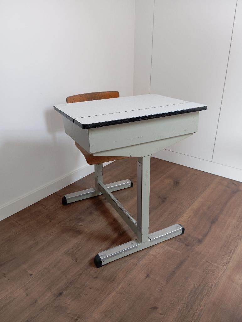 Vintage schoolbankje / kinderbureautje, Huis en Inrichting, Ophalen, Gebruikt