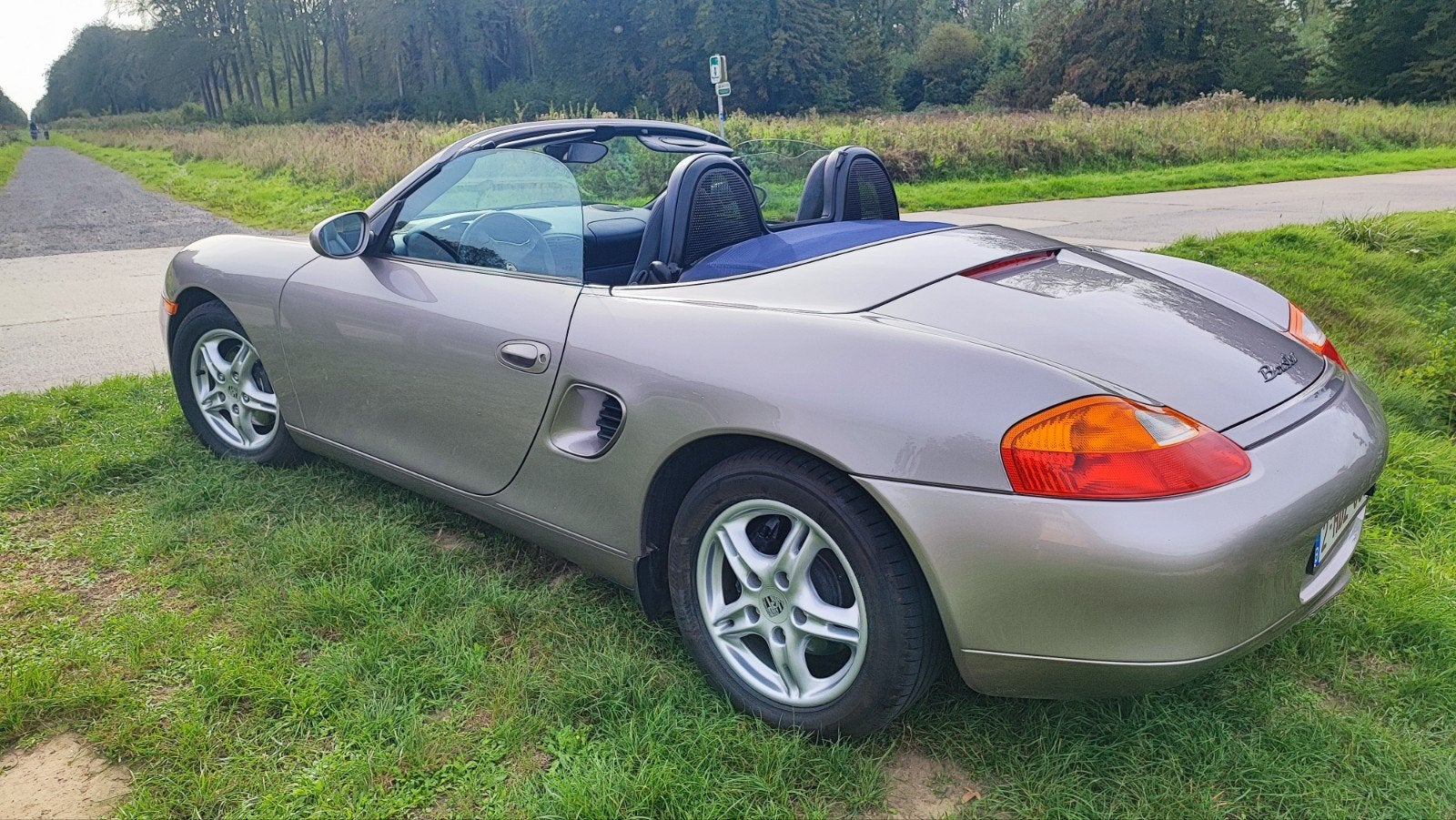 Superbe Boxster 986 2,7i 81762 kms Carnet complet IMS ok, Autos, Système audio, Achat, 264 g/km, Carnet d'entretien
