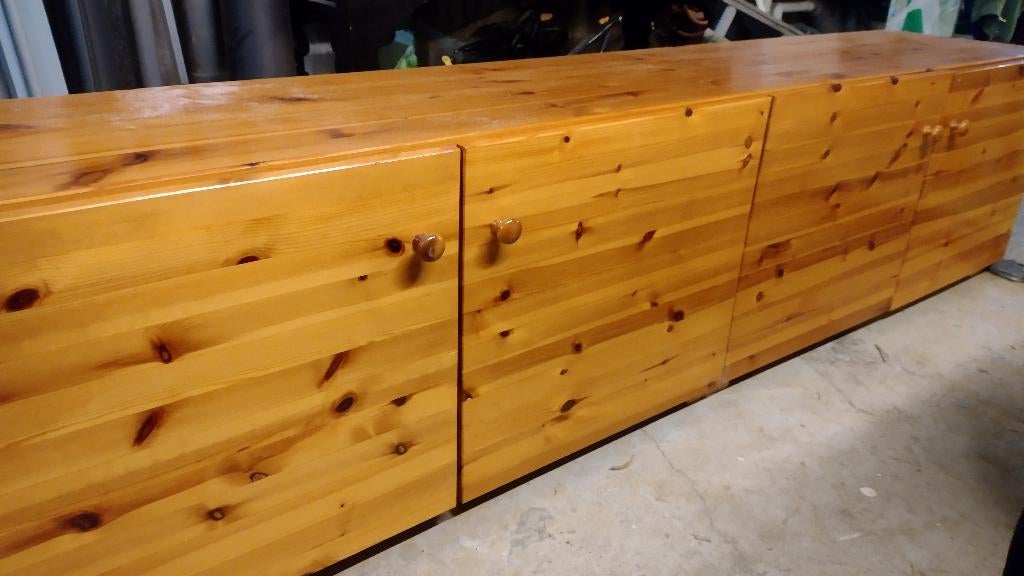Armoire  basse TV ou rangement sapin rouge massif, 25 à 50 cm, 200 cm ou plus, Moins de 100 cm, Enlèvement