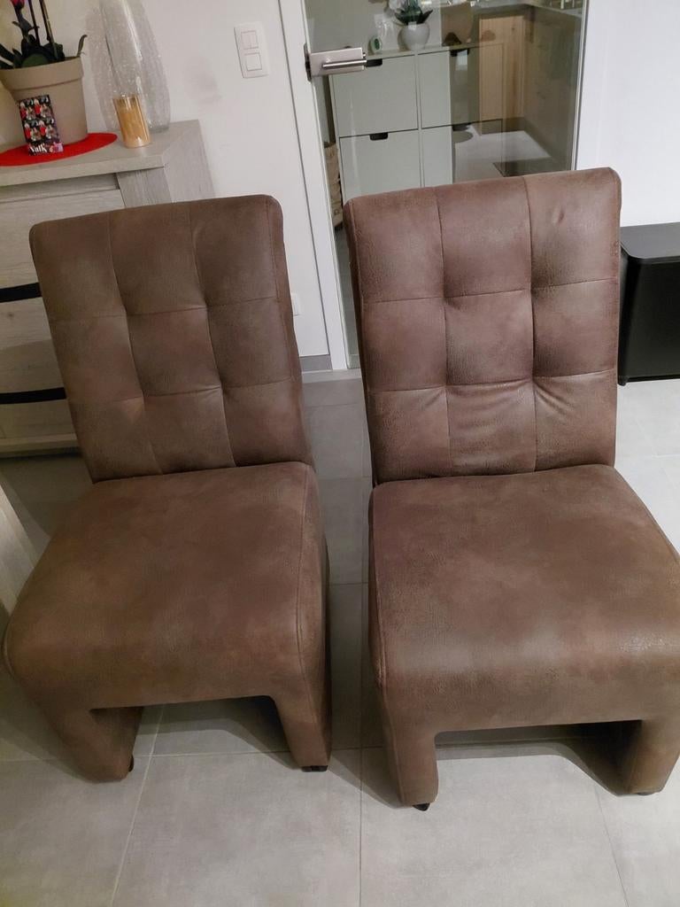 1 fauteuils brun à roulettes à 50 euros ou les 2 pour 80 €, Enlèvement