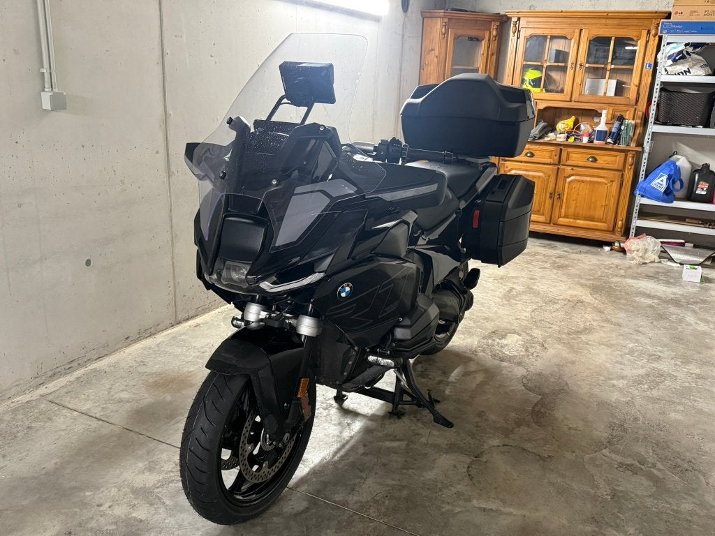 BMW R1300 RT - Nieuwstaat - schadevrij - 249 KM. 3 weken oud, Motoren, Ophalen, Nieuw