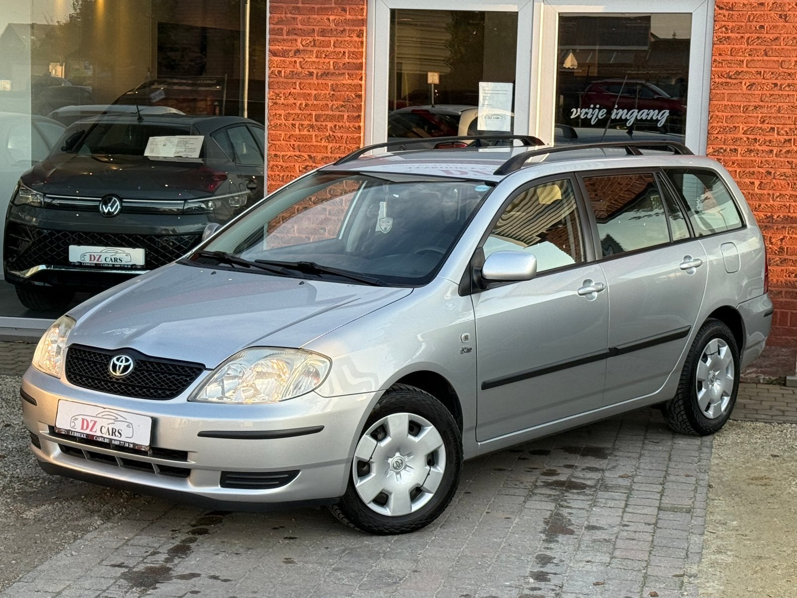TOYOTA COROLLA 2.0D D-4D 90CV |RADIO CD | 2 VITRES ÉLECT. |, Autos, Argent ou Gris, Entreprise, https://public.car-pass.be/vhr/632d511d-021e-438c-90e2-99b8b01c1469