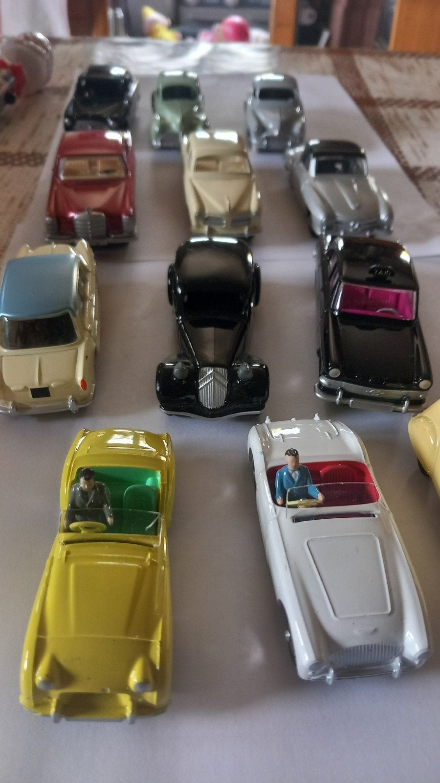 dinky toys auto, Ophalen of Verzenden, Zo goed als nieuw