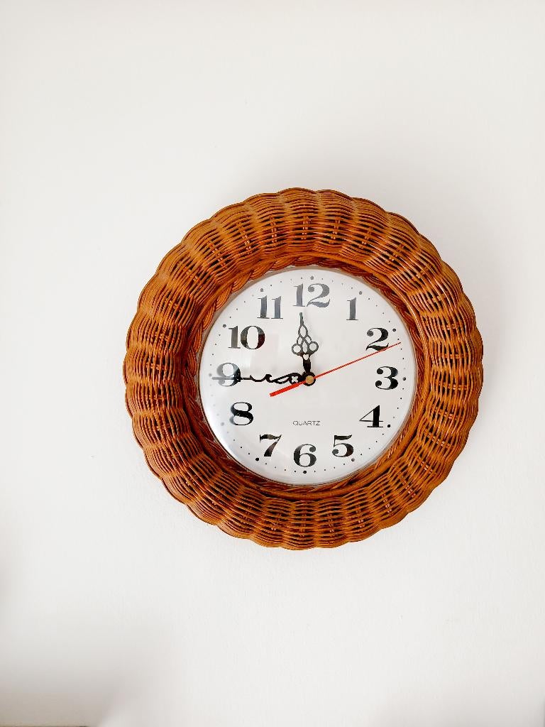 Wandklok mooi afgewerkt met pitriet, Ophalen, Nieuw, Analoog, Wandklok