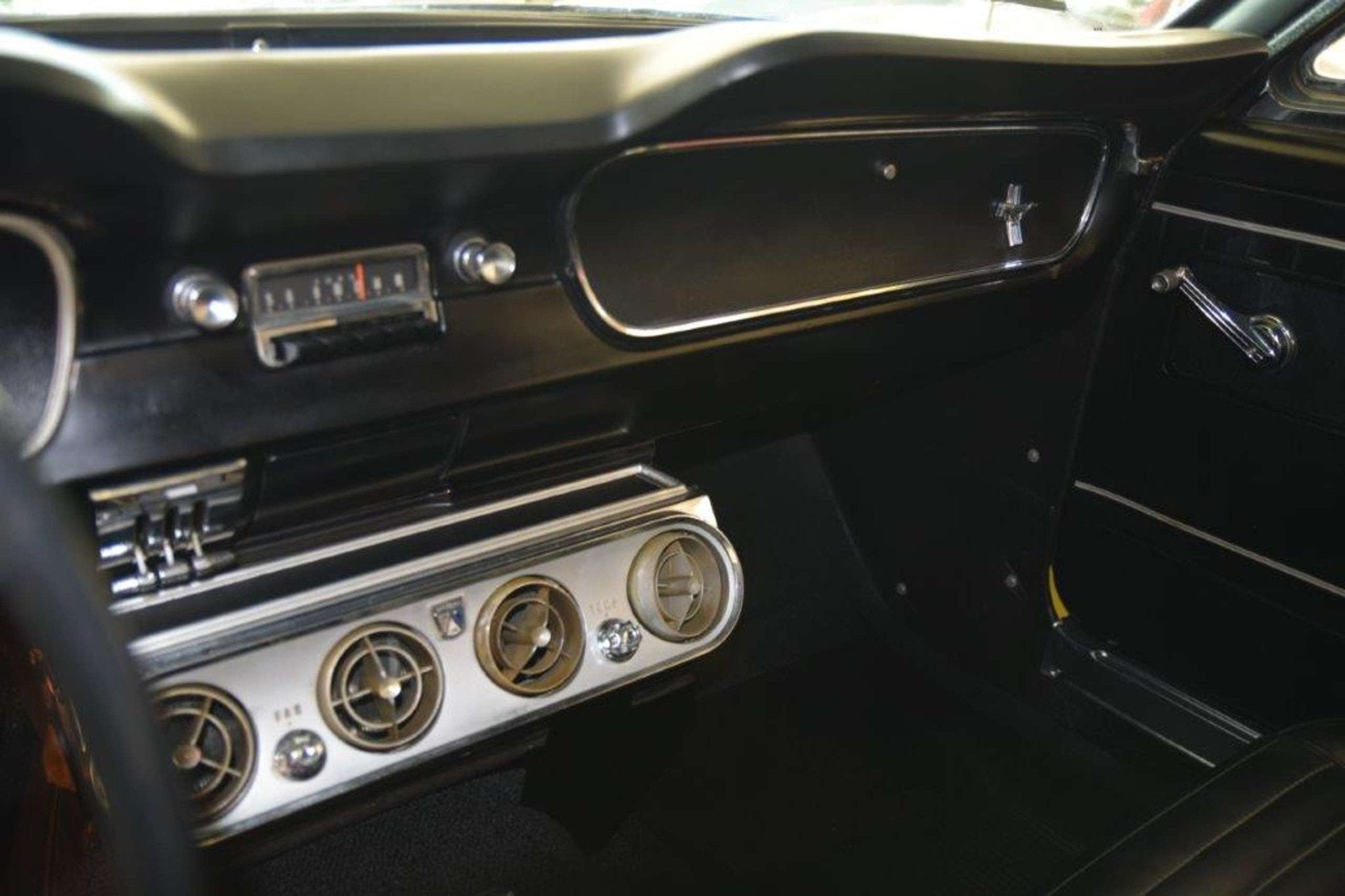 Ford Mustang MUSTANG COUPE V8 Manueel, foto 6