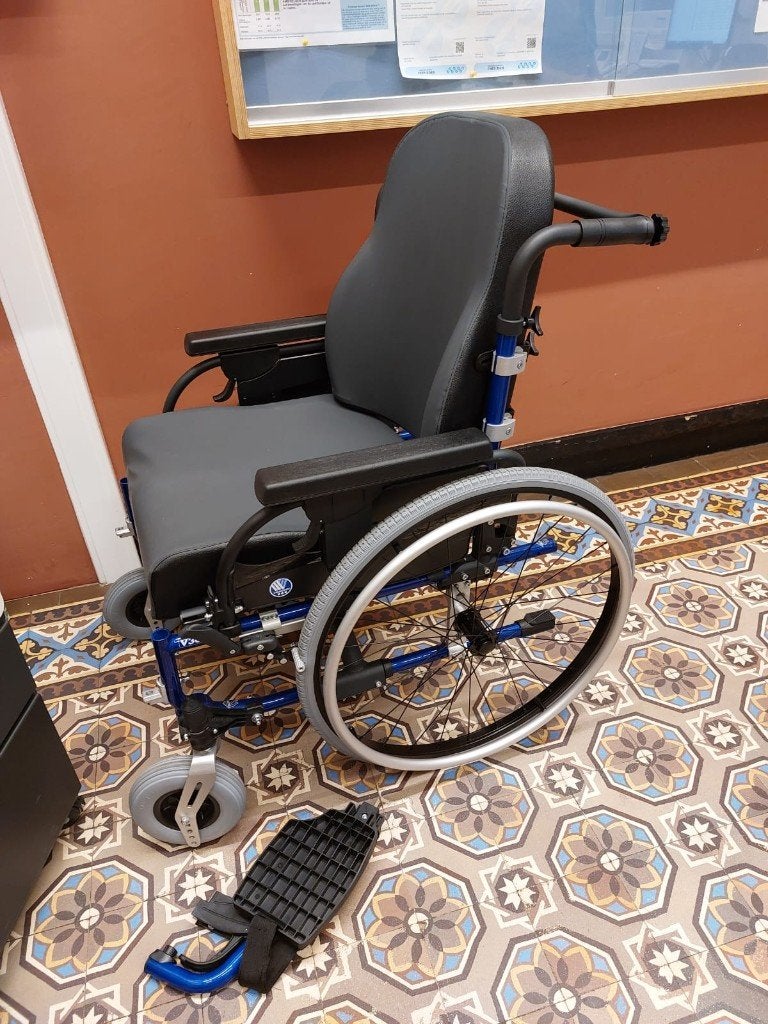 Fauteuil roulant Vermeiren neuf, Enlèvement, Neuf, Fauteuil roulant manuel