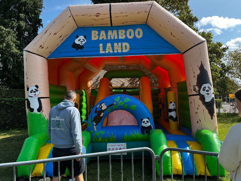 Springkasteel te koop 5 x 5 m met glijbaan, Enlèvement, Utilisé, Article de fête