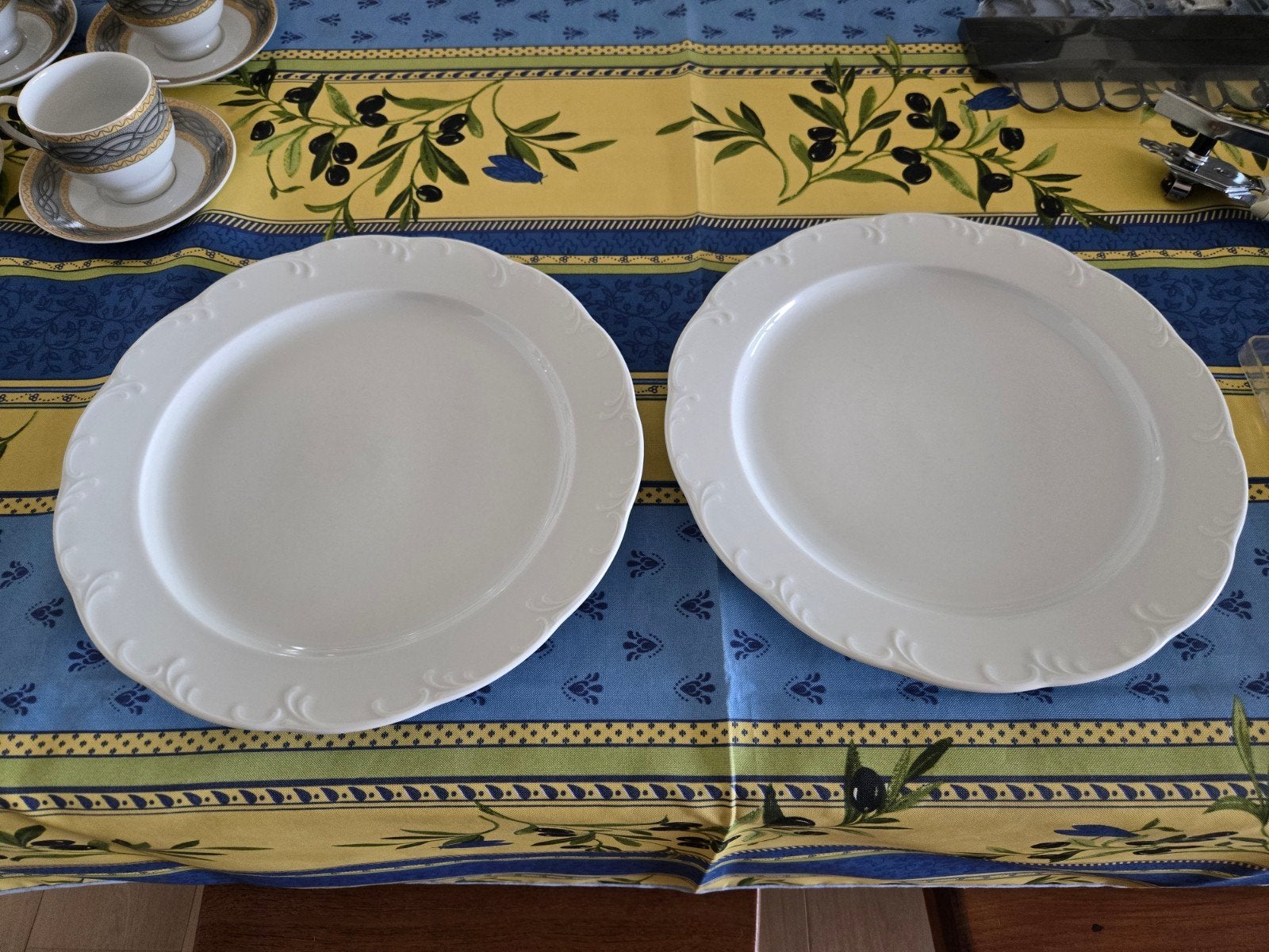Deux dessous de verre en porcelaine de la marque Rozenthal, Enlèvement ou Envoi, Porcelaine, Assiettes(s)
