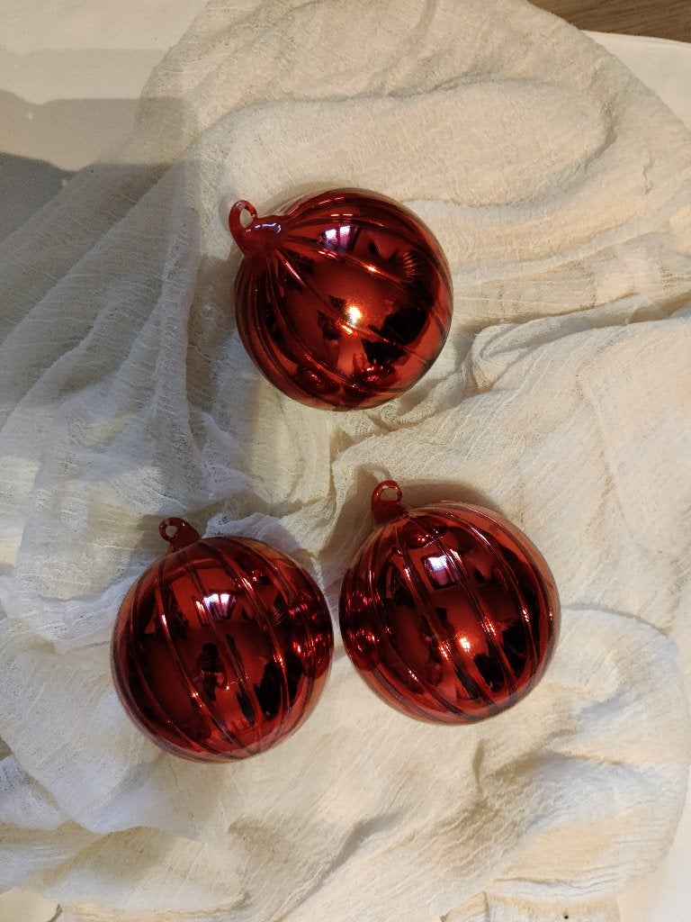Kerstballen stripe large Goodwill (3 beschikbaar) pr/stuk, Ophalen of Verzenden, Zo goed als nieuw