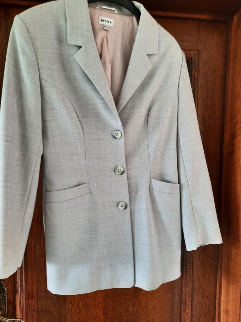 Licht grijs blazer maat S, Kleding | Dames, Jasjes, Kostuums en Pakken, Ophalen, Maat 36 (S), Grijs