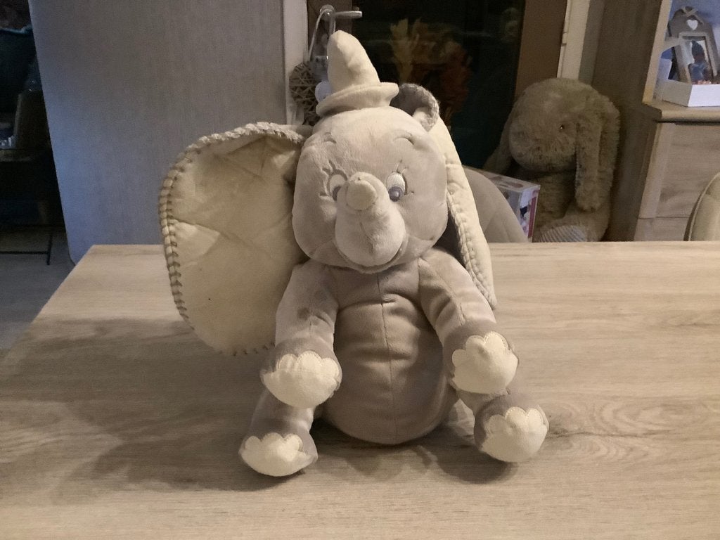 Personnage en peluche Disney Dumbo (38 cm), Utilisé, Gris, Nicotoy, Avec vêtements ou accessoires