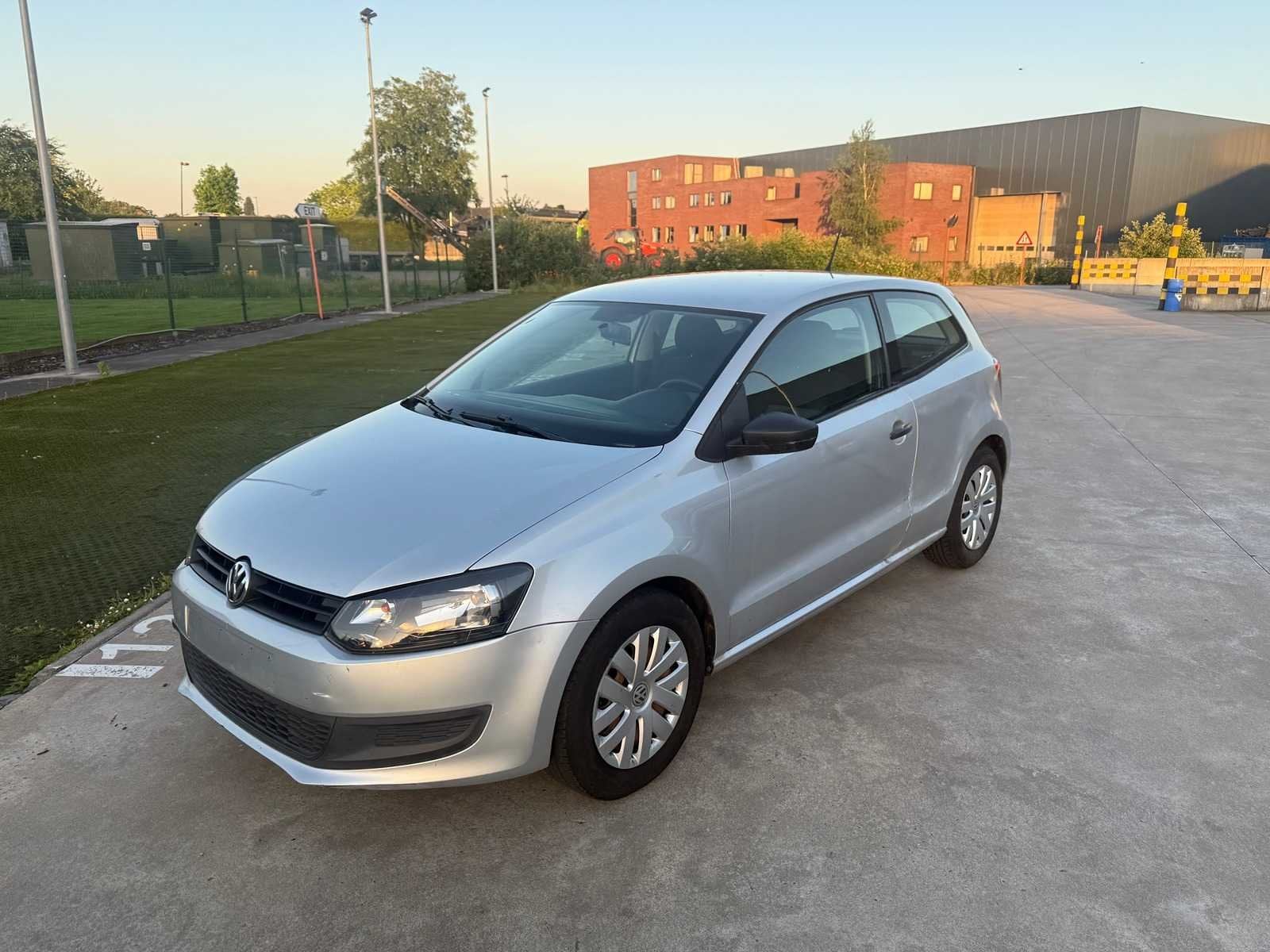 VOLKSWAGEN - 2010 - POLO - VOITURE DE PASSAGERS - Voiture, Autos, Euro 5, Achat, Entreprise, Autre carrosserie