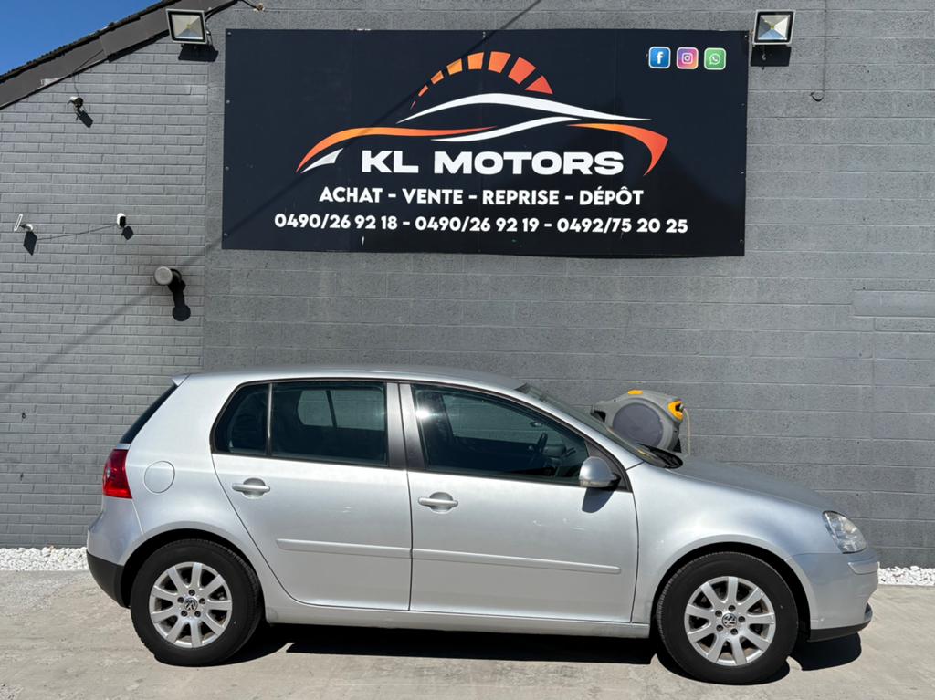 VW GOLF 5 COMFORTLINE 1.6i ESSENCE 126 000KM CARPASS 2005, Autos, Volkswagen, Argent ou Gris, Achat, Entreprise, Noir