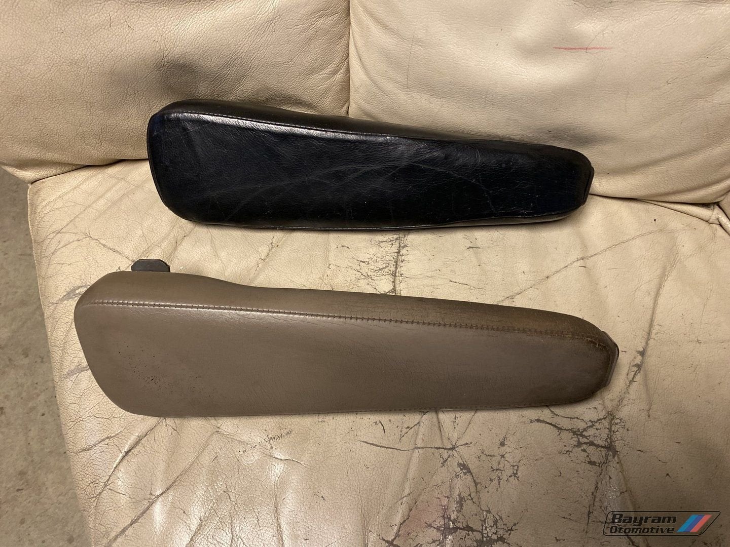 Bmw E34 armsteun leder zwart beige links E30 5-serie stoel, Auto-onderdelen, Gebruikt, -, -, Ophalen of Verzenden