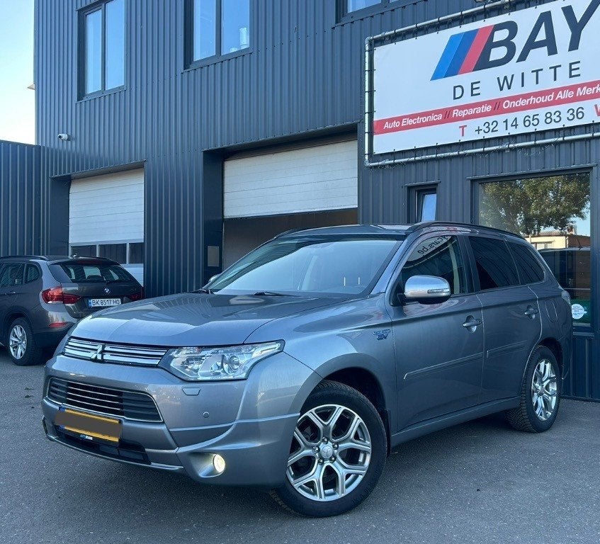 Mitsubishi Outlander 2013 AUTOMAAT 2.0 HYBRID PHEV GARANTIE!, Auto's, Automaat, Outlander, Leder, Bedrijf