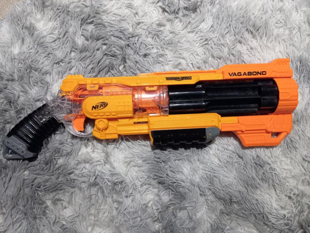 Nerf Doomlands 2169 Vagabond – Très bon état, Ophalen