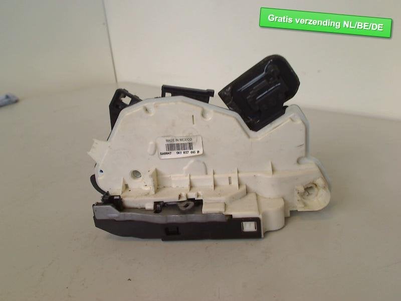 PORTIERSLOT LINKS VOOR Volkswagen Jetta IV (162 / 16A), Gebruikt, Volkswagen, Volkswagen AG, Voor