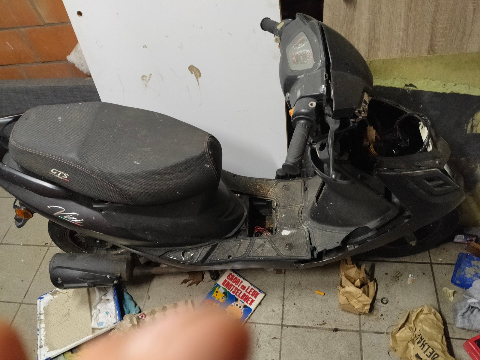 Scooter GTS Vici/  Motor in Perfect staan! 9 thuizend KM., Ophalen