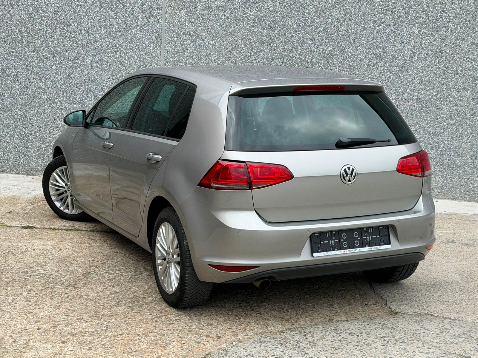 Volkswagen Golf 7 1.2 TSI essence CUP 2015 garantie 12 Mois, Auto's, Bluetooth, Leder, Bedrijf, 5 deurs