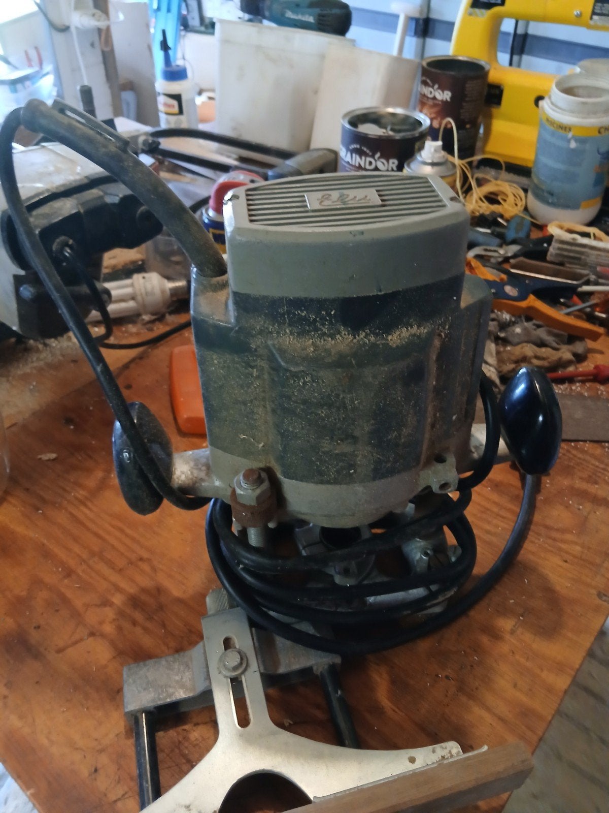 Elu router, Bricolage & Construction, Enlèvement