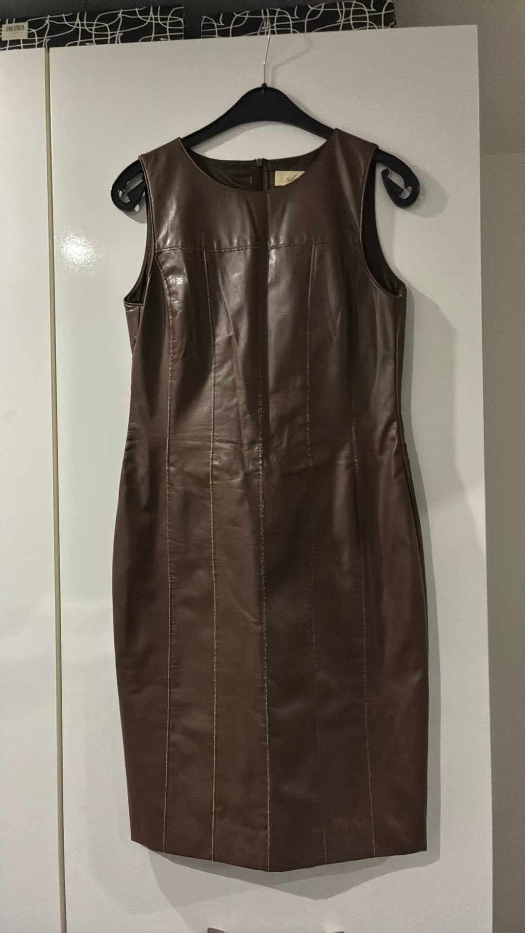 Jolie robe en similicuir !, Vêtements | Femmes, Enlèvement, Comme neuf