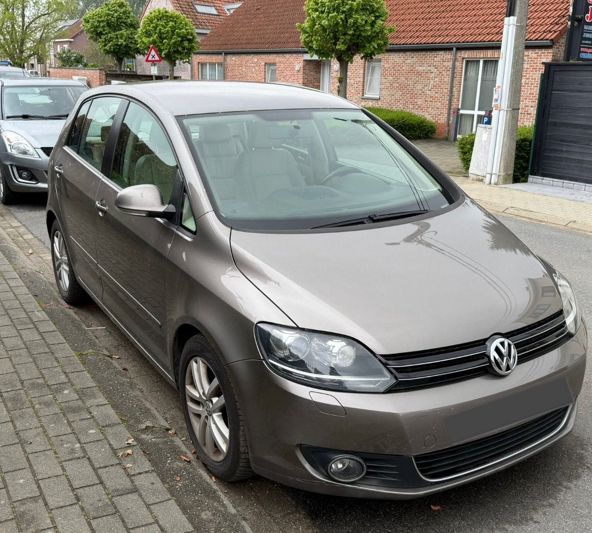 Volkswagen Golf Plus 1.6 TDI DSG Automaat Highline, Autos, Volkswagen, Cuir, Euro 5, Carnet d'entretien, Beige