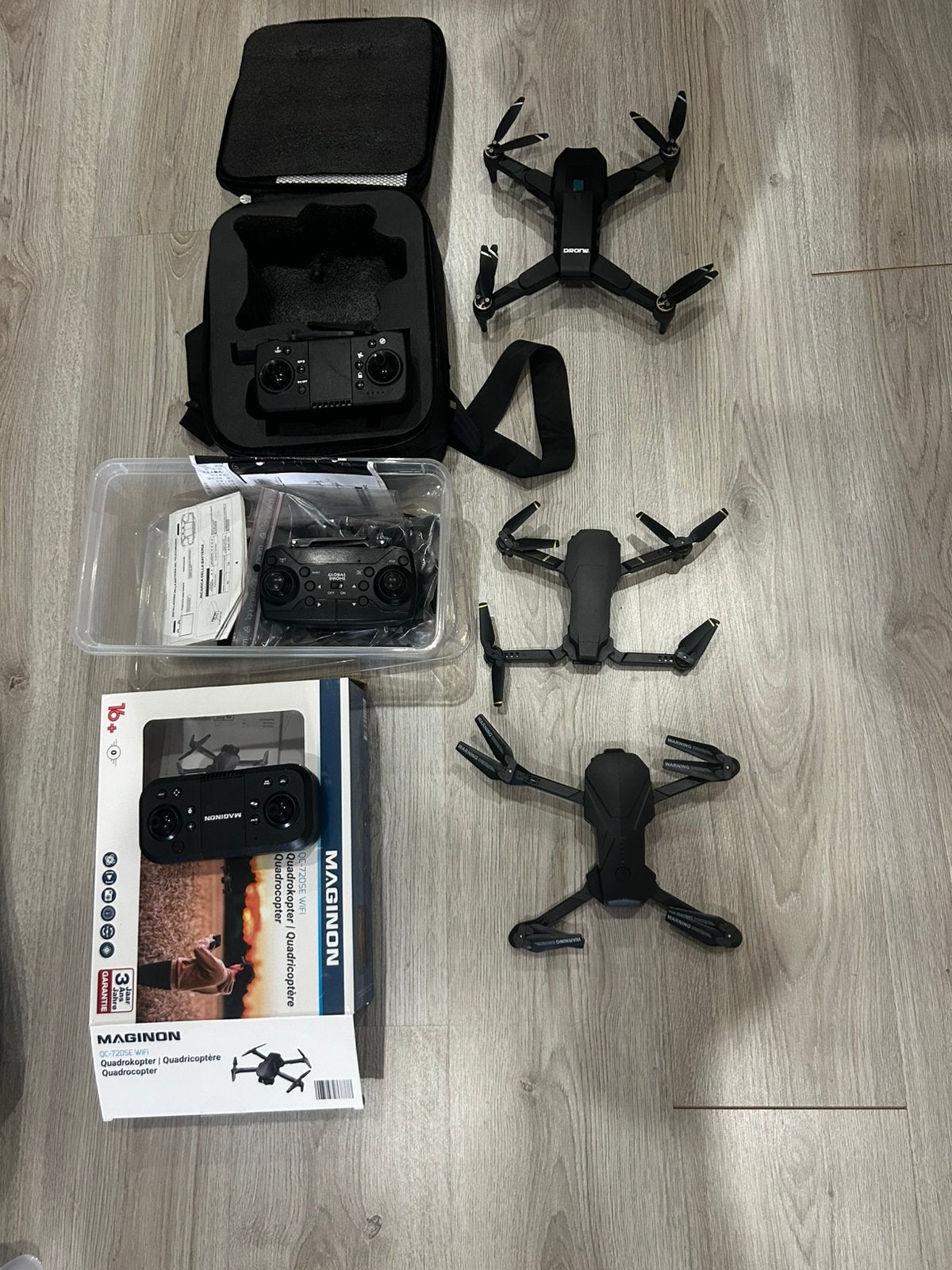 3 drones met accessoires, Hobby en Vrije tijd, Modelbouw | Radiografisch | Helikopters en Quadcopters, Ophalen, Nieuw