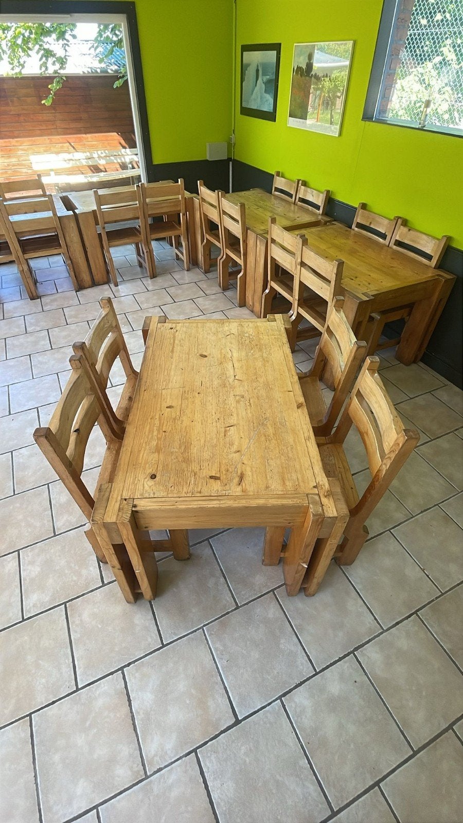 6 tables et 24 chaises, Maison & Meubles, Salles à manger complètes, Enlèvement