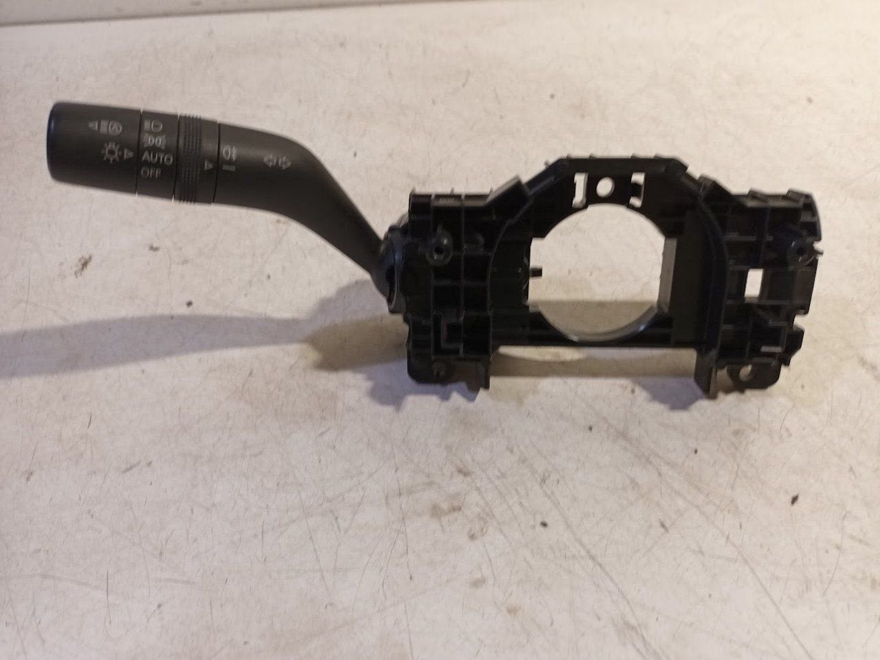 Richtingaanw schakelaar Mazda 3, Onderdelen@venauto.nl, Van der Ven Autorecycling B.V., Gebruikt, Ettenseweg 76, 4706 PB Roosendaal, The Netherlands