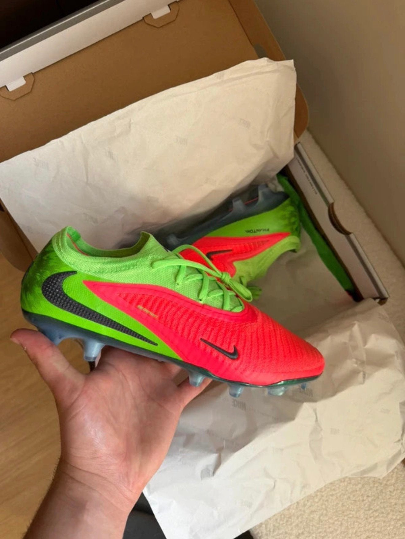Nike phantom 6 low elite Haaland FG (maat 43), Sports & Fitness, Football, Enlèvement, Neuf, Chaussures
