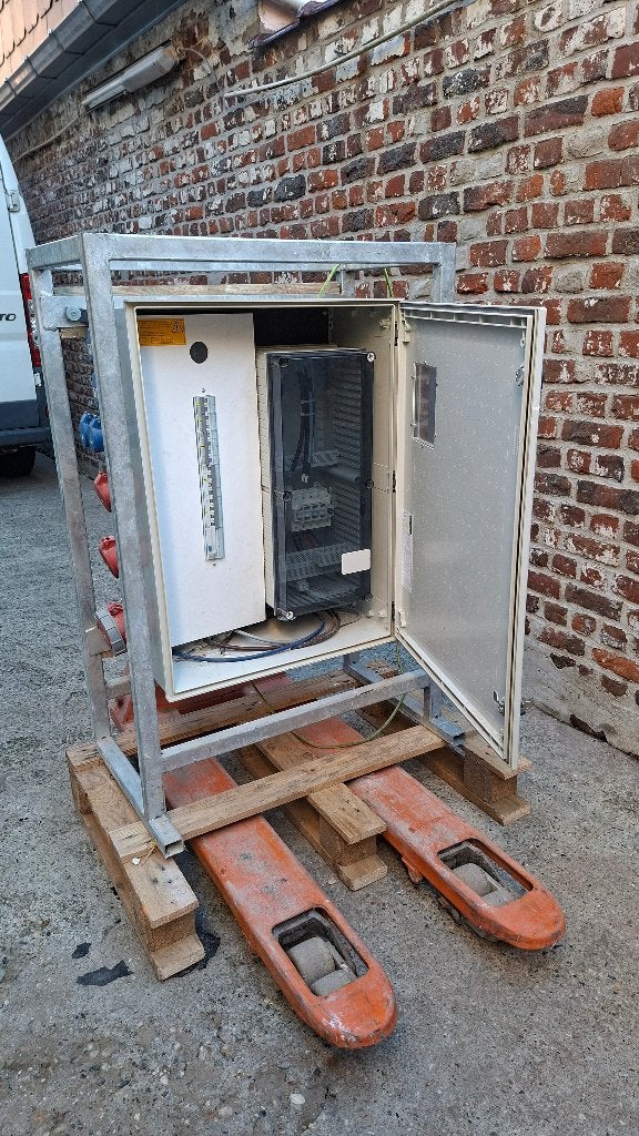 armoire électrique chantier 3*63 A tb état, Enlèvement, Comme neuf