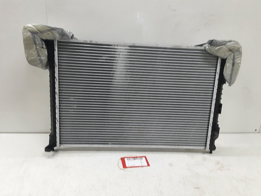 RADIATEUR Mini Mini One / Cooper (R50) (06002286), Auto-onderdelen, Gebruikt, Mevr. I. Hauben, Mini, Rue de l'Espoir 34 34
4030  GRIVEGNÉE, BE