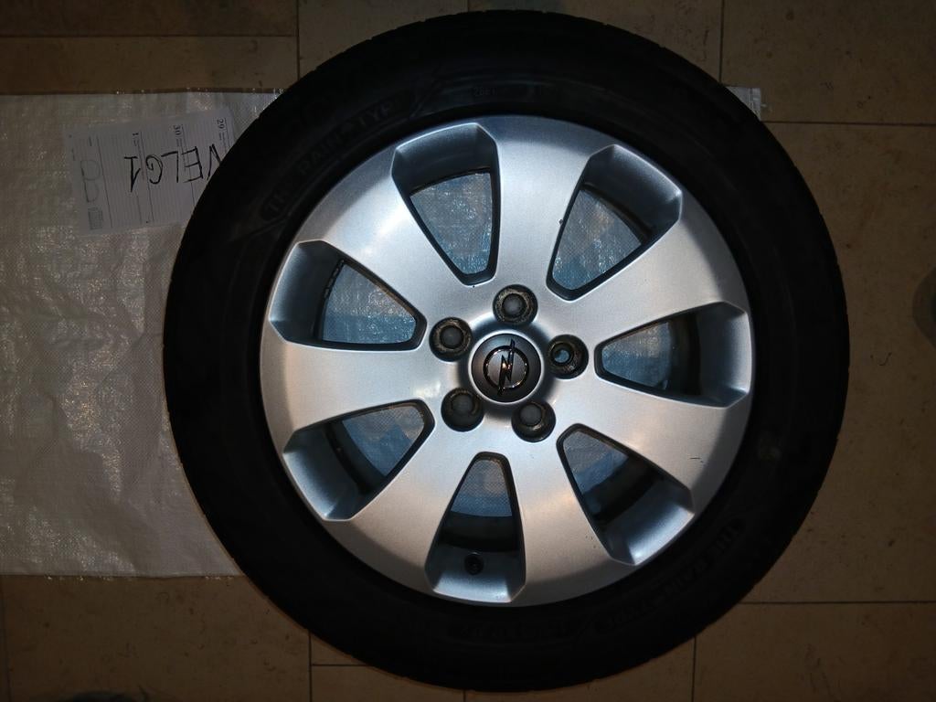 Originele Opel Insignia 17 inch  velgen met banden., Auto-onderdelen, Banden en Velgen, Ophalen, 17 inch, Band(en)