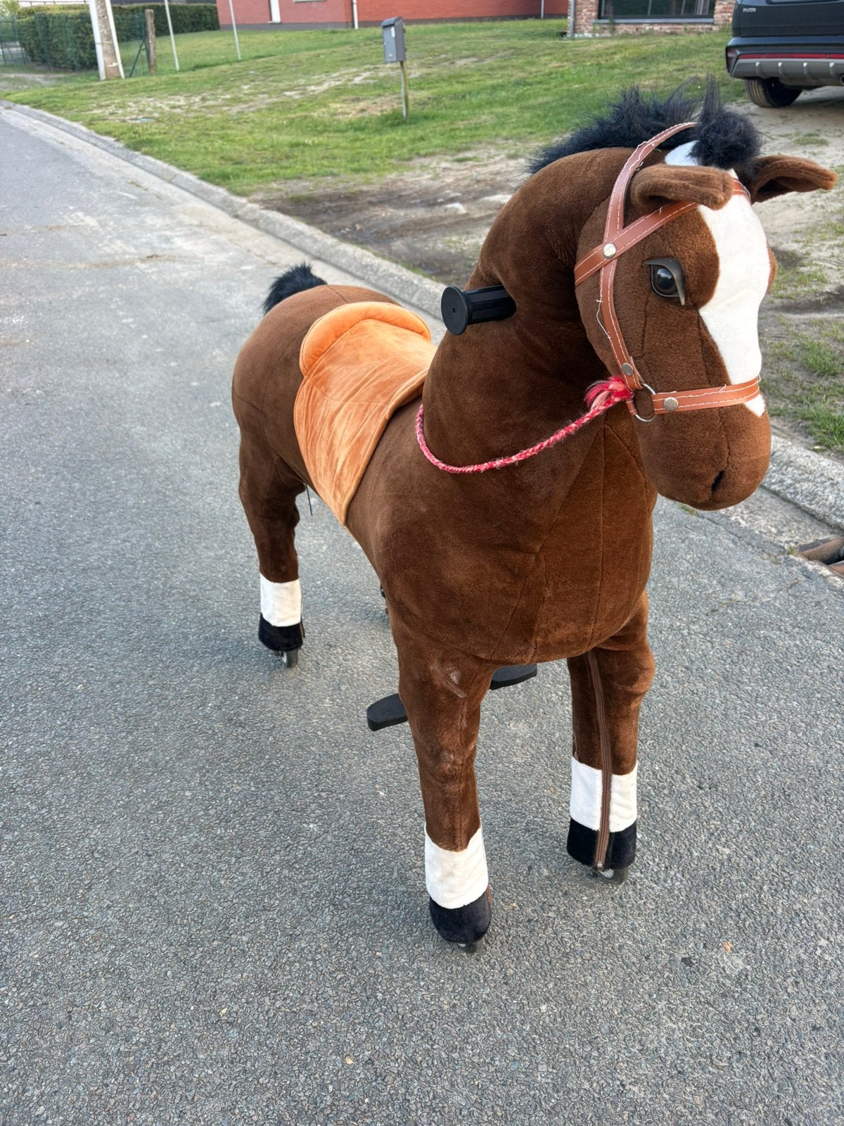 Animal riding paard 8- 99 j, Enfants & Bébés, Jouets | Jouets a bascule, Enlèvement, Comme neuf