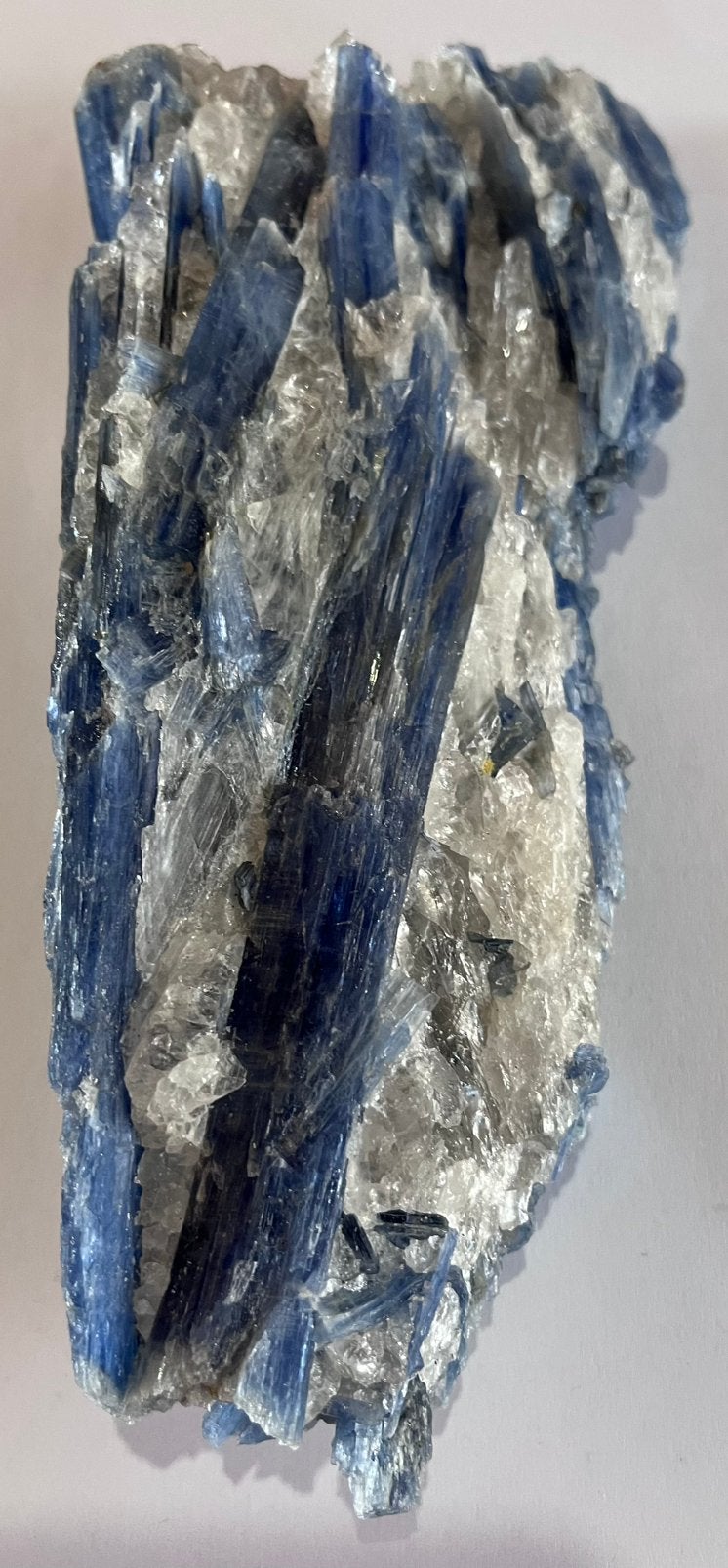 Blauwe  Kyaniet (Distheen) in een matrix van kwarts en mica, Ophalen of Verzenden, Mineraal