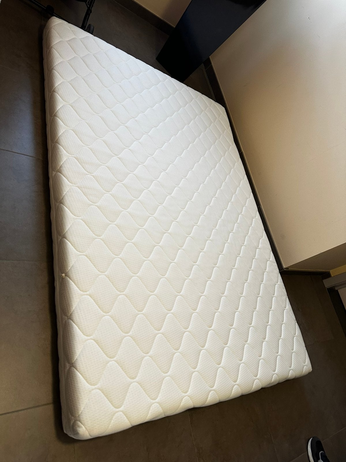 Matelas 140x200x14 état neuf, Enlèvement, Comme neuf, Matelas