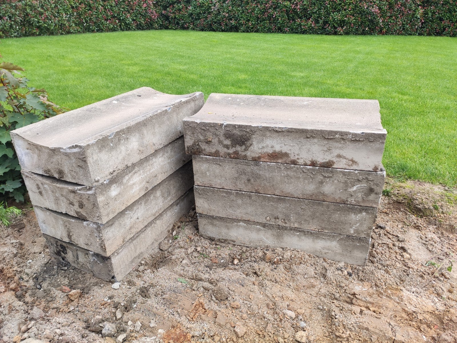 Gratis!!! 28 greppels/ betonnen goot, Ophalen