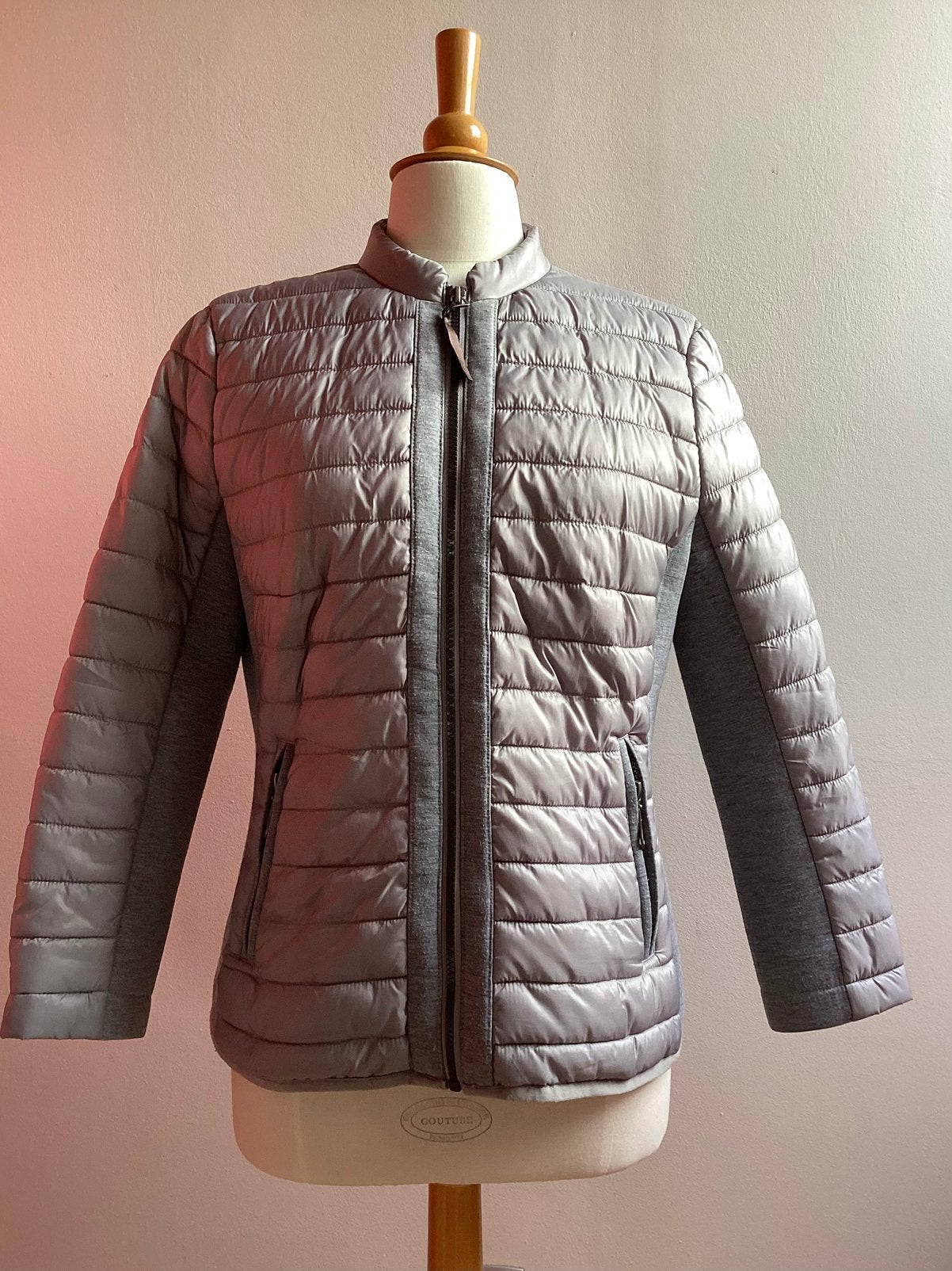 Jas Taifun 40, Kleding | Dames, Jassen | Zomer, Ophalen of Verzenden, Gedragen, Maat 38/40 (M), Grijs
