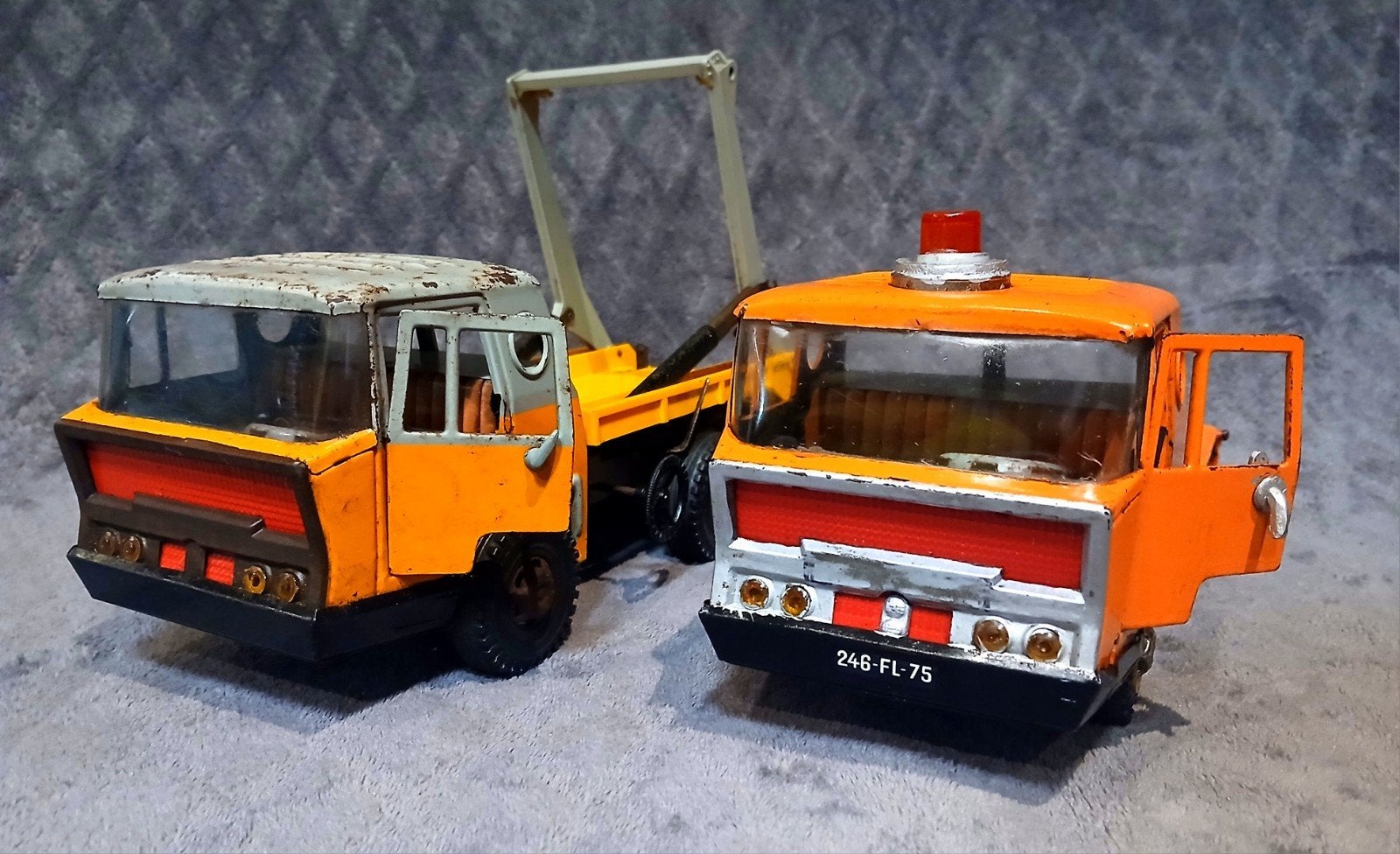 superbe lot de véhicules vintage  1970 en fer, Enlèvement, Majorette