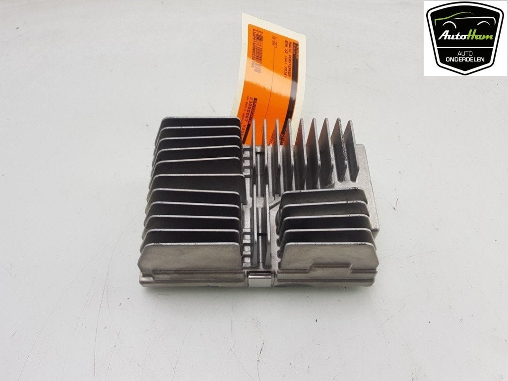 AUDIO VERSTERKER BMW X2 (F39) (01-2017/10-2023), Gebruikt, BMW