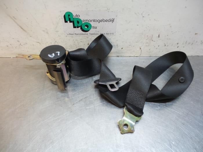 Ceinture de sécurité arrière gauche d'un BMW 3-Serie (3-S, -, Utilisé, -, Enlèvement ou Envoi