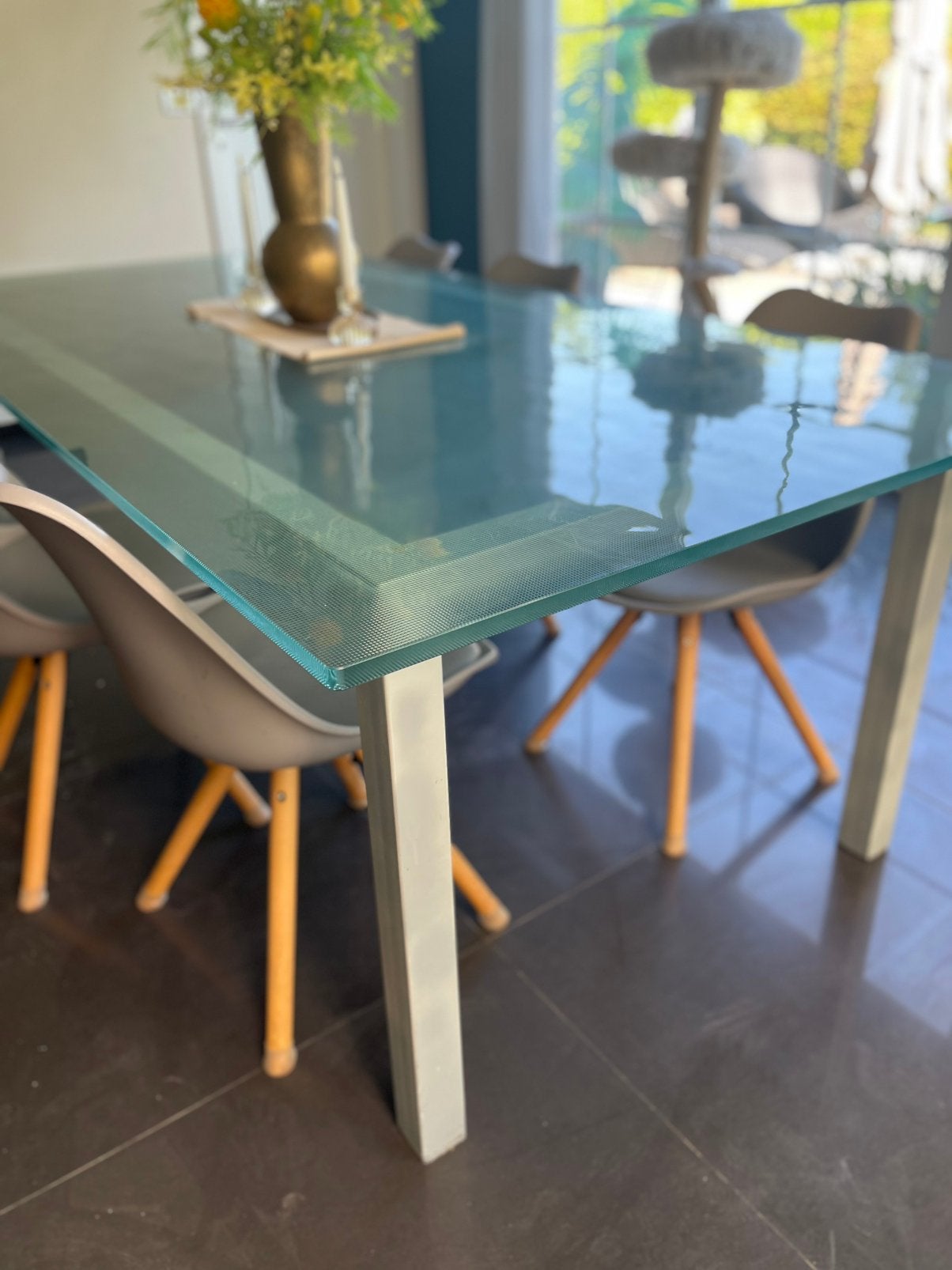 Moderne glazen eettafel + 6 stoelen + 2 design hanglampen, Huis en Inrichting, Tafels | Eettafels, Ophalen, Zo goed als nieuw