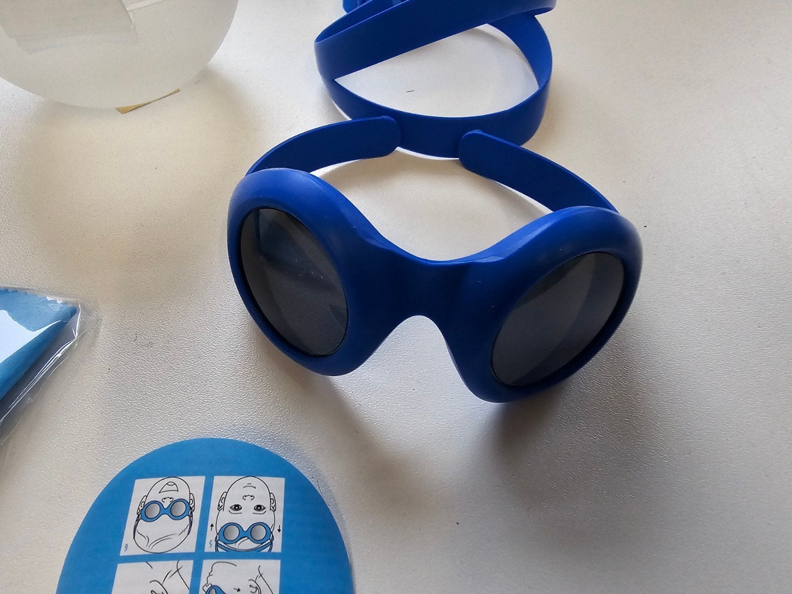 Lunettes de soleil Pyke pour bébés 0-3 ans neuves, Enfants & Bébés, Enlèvement ou Envoi